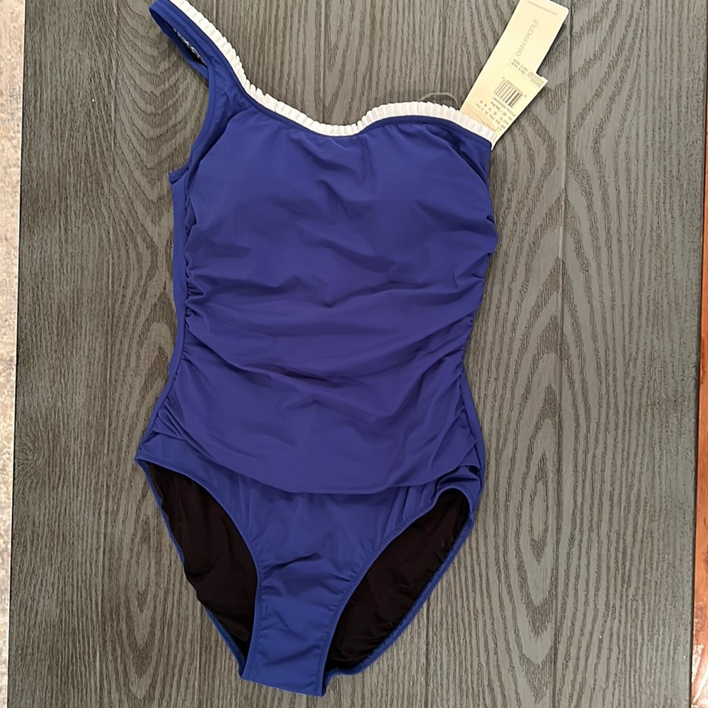 Gottex One Piece Swimsuit- New 🌴🌴🌴🌴